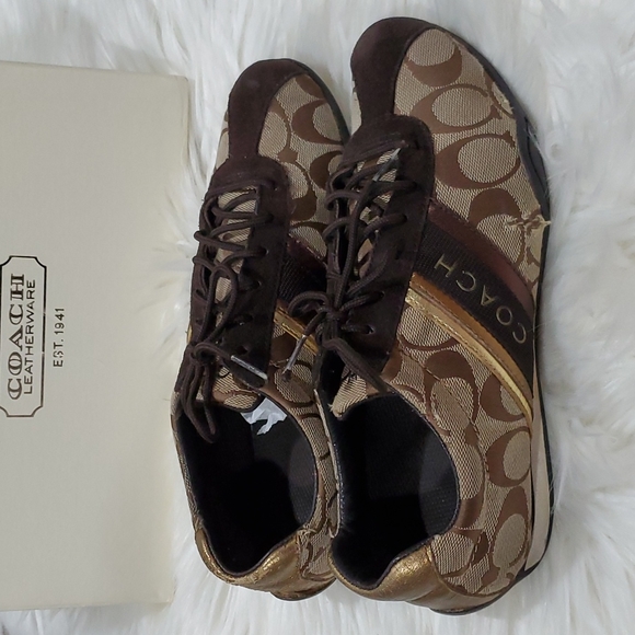 Coach shoes - Picture 2 of 10